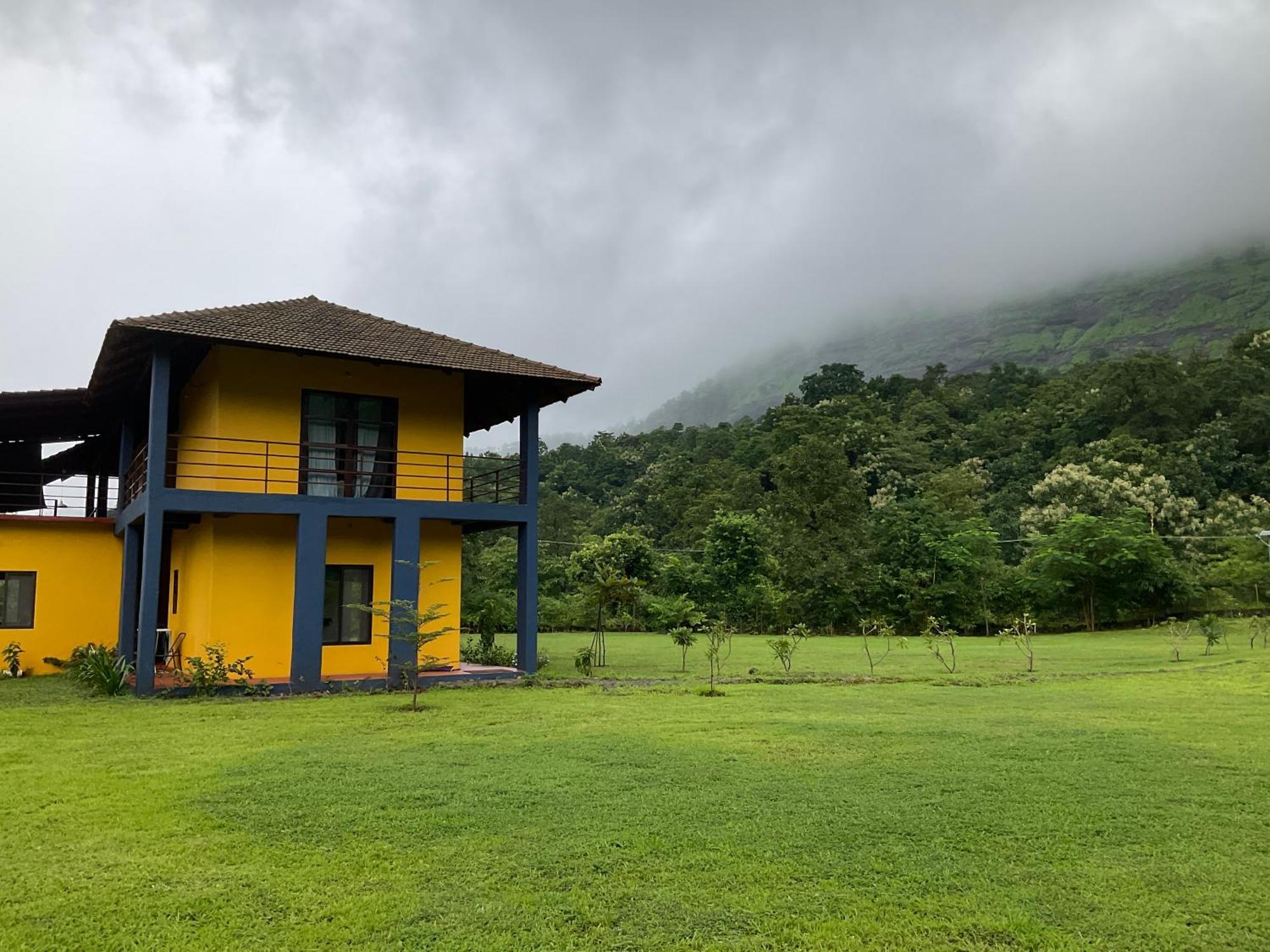 King'S Landing Villa Karjat Esterno foto